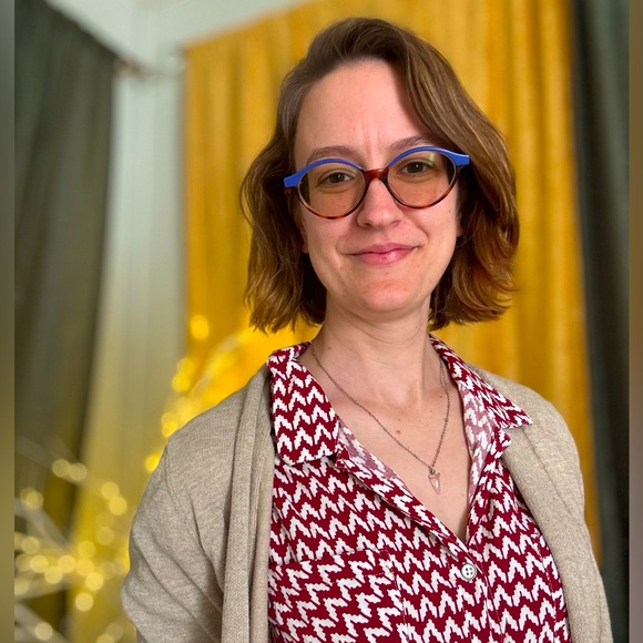 Meet your Posher, Jessica - Picture 1 of 1